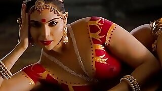 Tapasztalja meg egy indiai csábító nyers és szűretlen táncát ebben a explicit, szűretlen felnőtt videóban
